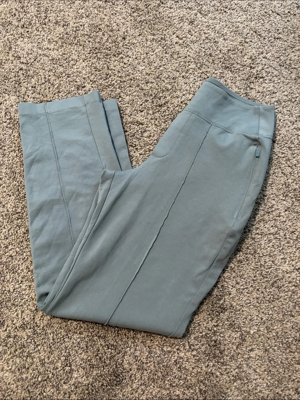 Athleta Eastbound Straight Pant size 2